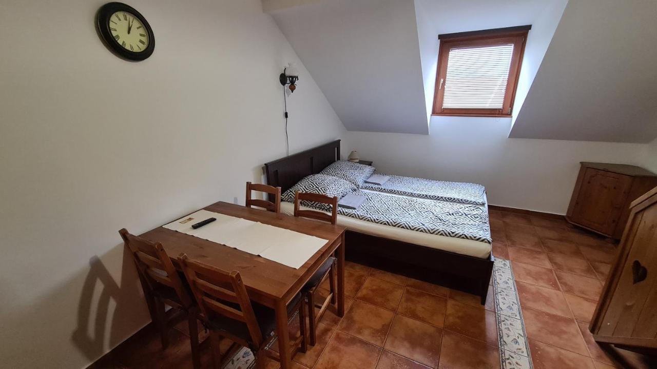 Gyulai Fuerdoe Apartman Zewnętrze zdjęcie