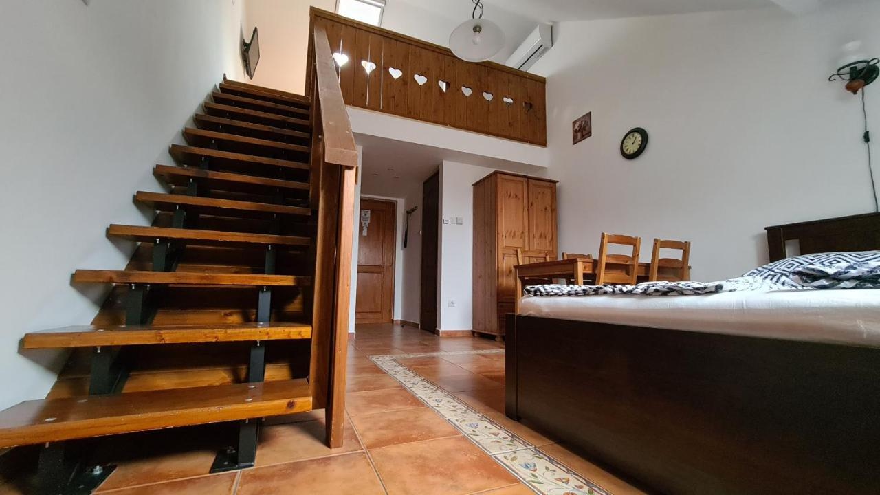 Gyulai Fuerdoe Apartman Zewnętrze zdjęcie