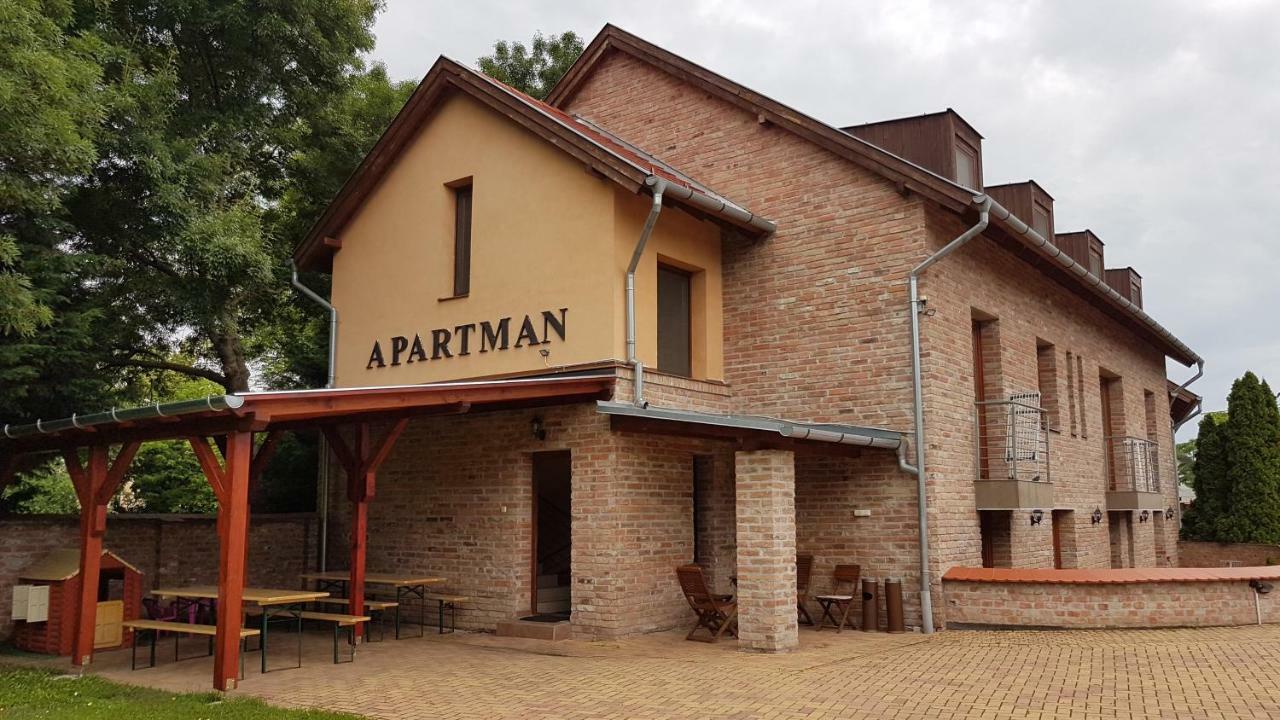 Gyulai Fuerdoe Apartman Zewnętrze zdjęcie