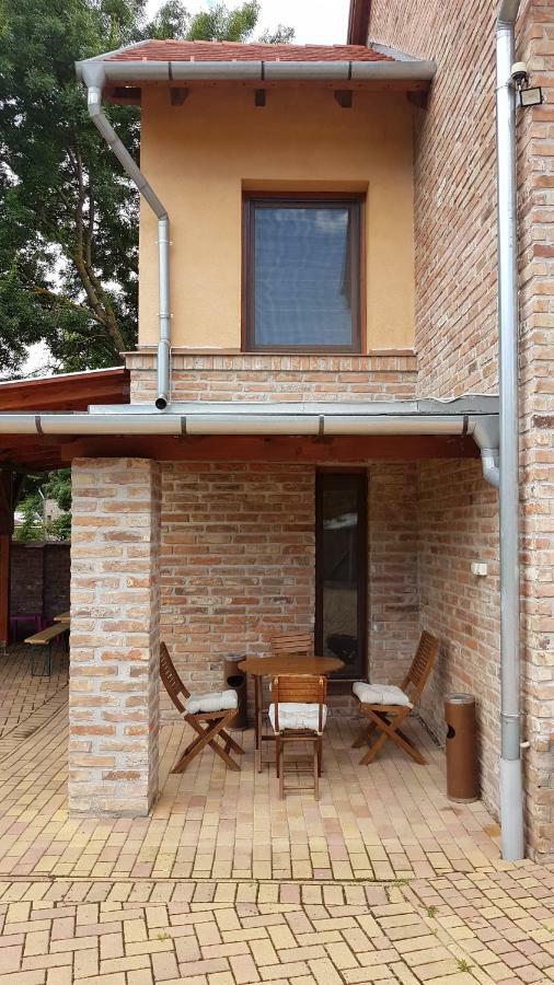 Gyulai Fuerdoe Apartman Zewnętrze zdjęcie